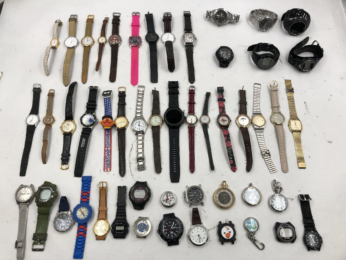 ♪▲ 腕時計 各種 アナログ デジタル 掘り出し 大量 箱山 50点セット まとめ売り 0604 23