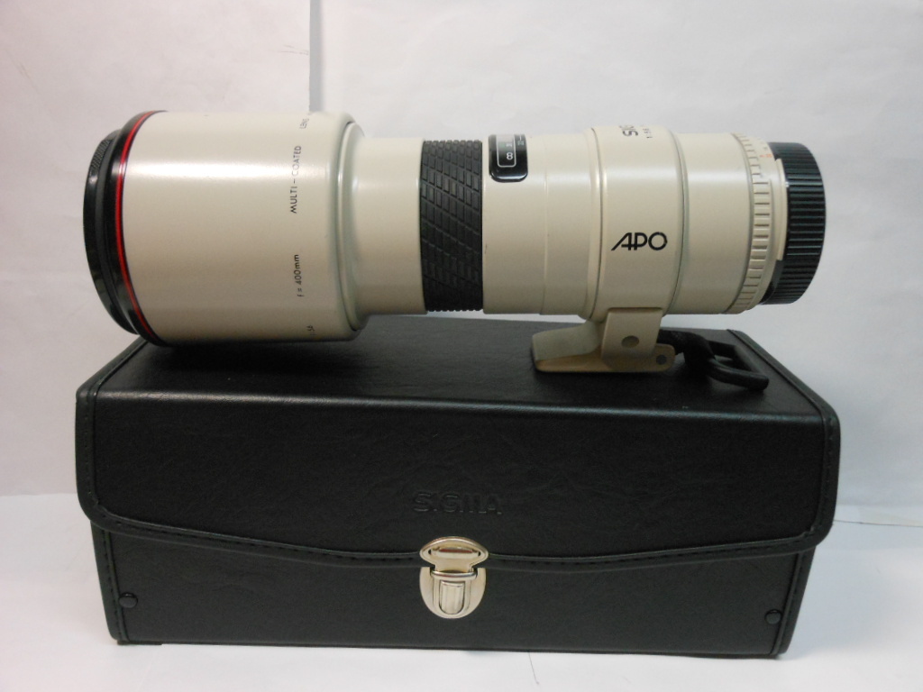 ☆銘玉超美品級☆シグマ 　SIGMA　 AF-ＴＥＬＥ 　400mm　 F5.6 ＡＰＯ 　ニコン用 　人気憧れの白レンズ　　Nikon　ケース付