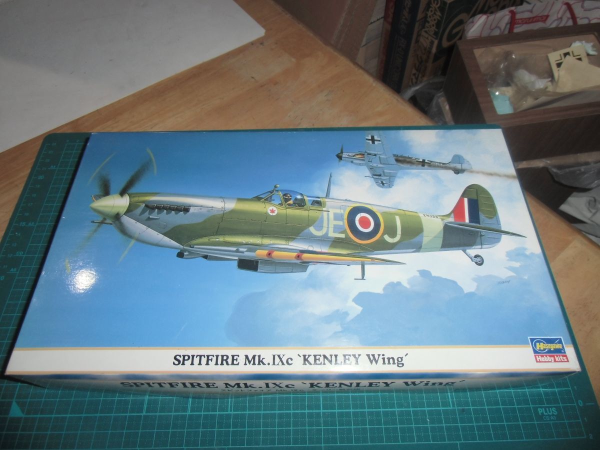 1/48　スピットファイア Mk.Ⅸc ケンリー航空団　ハセガワ　SPITFIRE KENLEY Wing