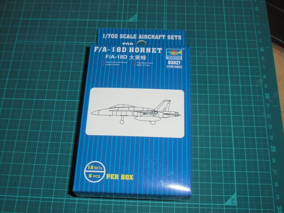 1/700　F/A-18D ホーネット　トランぺッター TRUMPETER 03427　透明パーツ
