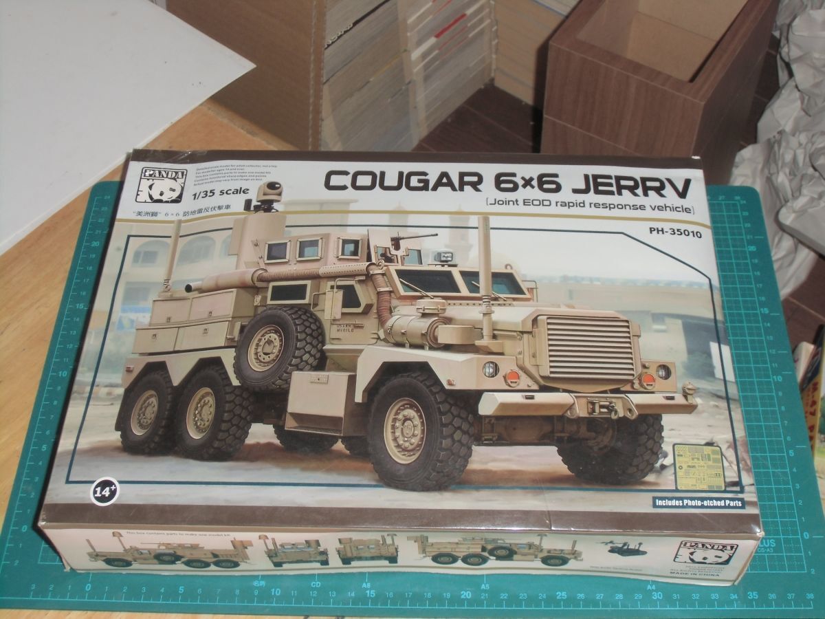 1/35　クーガー 6X6 JERRV統合型爆発物処理車 MRAP エッチング付　パンダホビー PANDA HOBBY PH35010　Cougar 6×6 JERRV