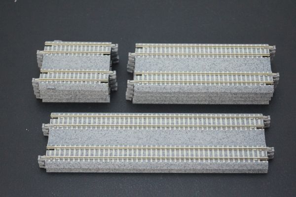 KATO UNITRACK 複線直線線路 WS186㎜ 2本 WS124㎜ 4本 WS62㎜ 4本 (内1本フィーダー線路)