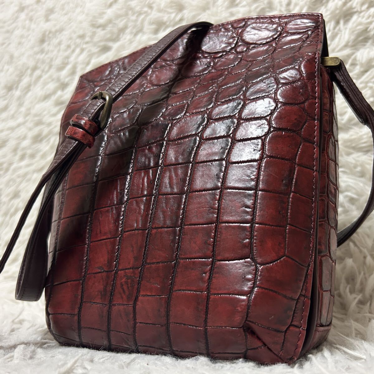 1円【極美品】JRA認定 マットクロコダイル サコッシュ ショルダーバッグ クロスボディバック 斜め掛け メンズ エキゾチックレザー ワニ 赤