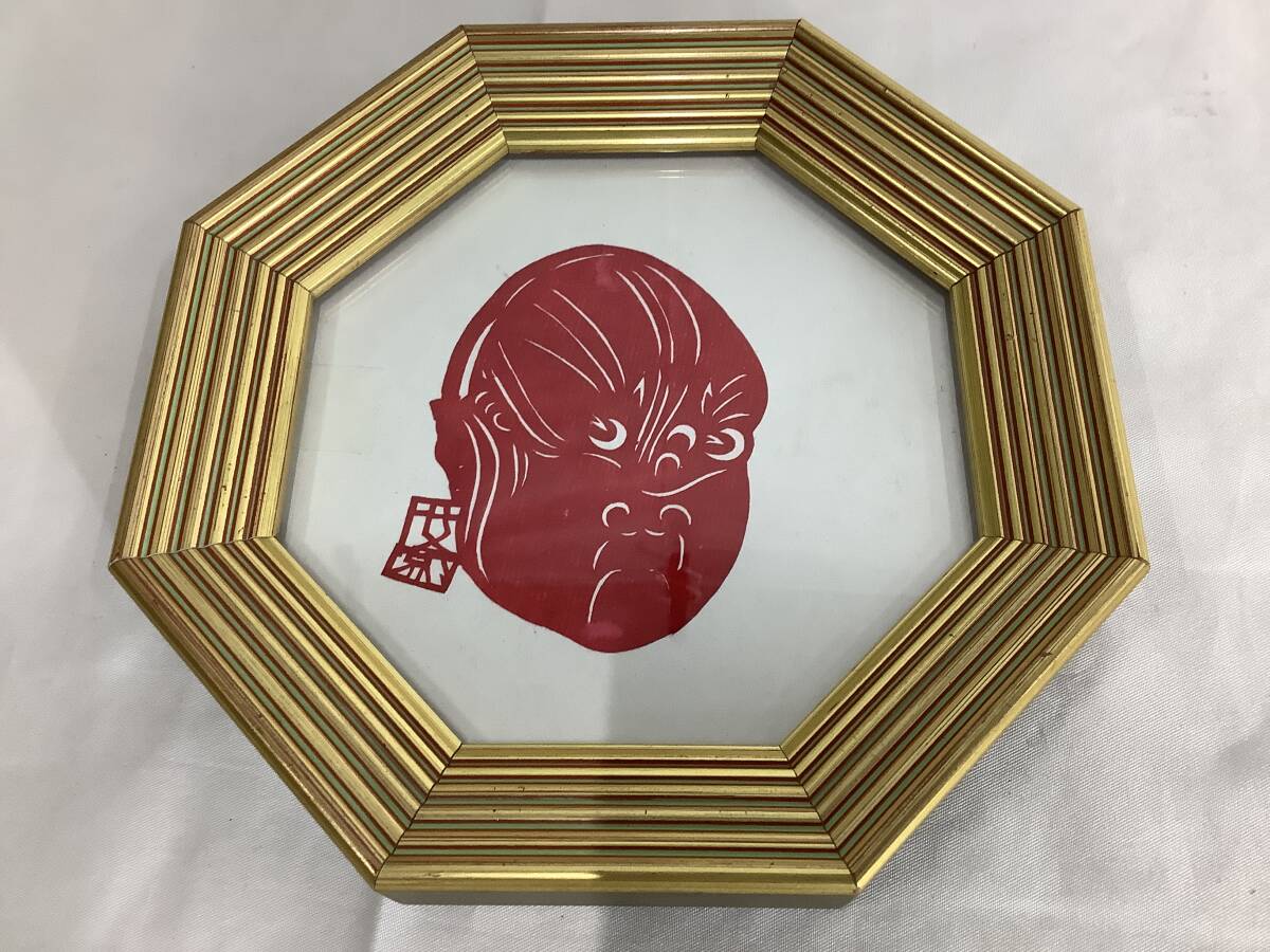 「額箱付」 達磨大師切り絵(ペーパークラフトアート)　中古品　送料無料　1円〜【187-19.NT】