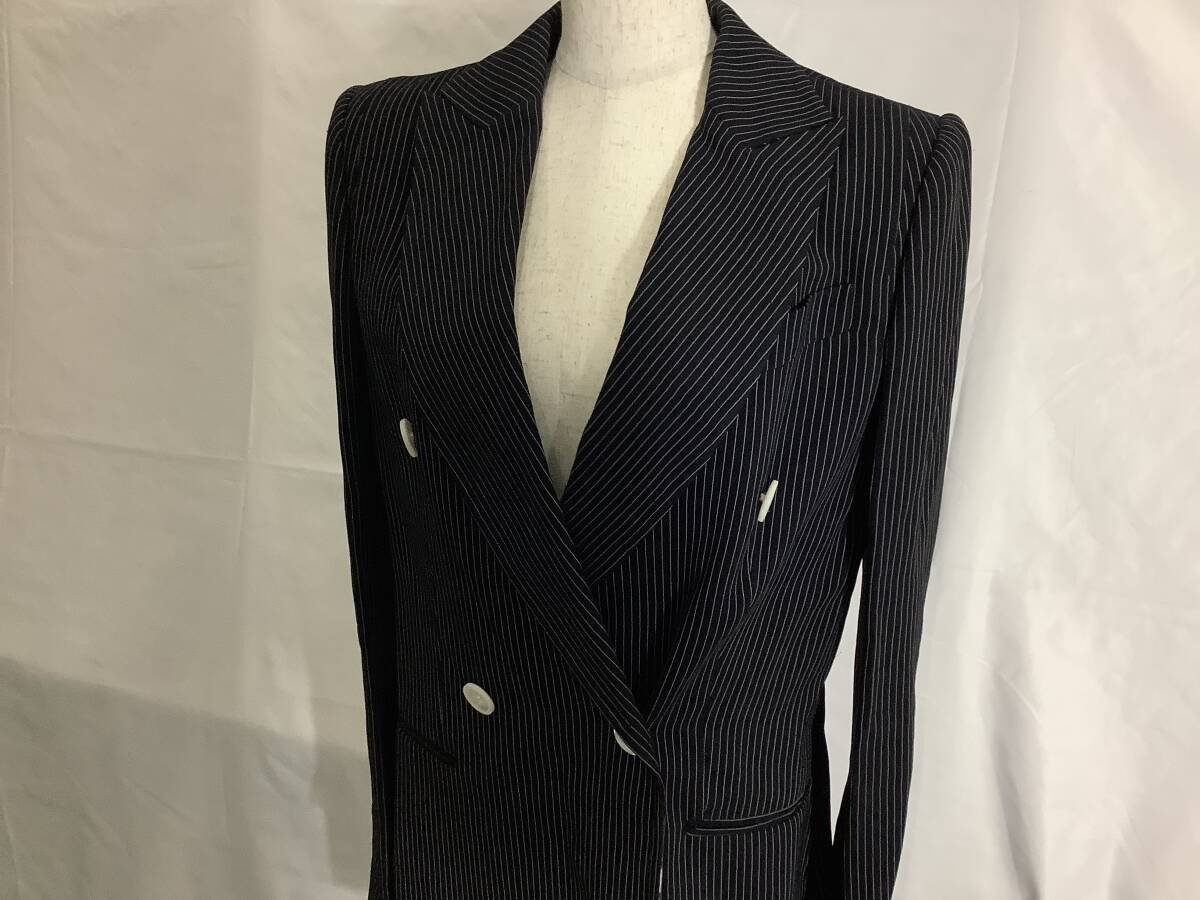 GIANFRANCO FERRE ジャンフランコ・フェレ ピンストライプ ダブルジャケット(レディース)　中古品　送料無料　1円〜【109-18.NT】