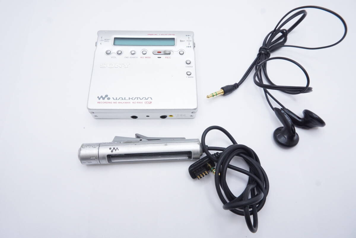 ○SONYソニー WALKMAN MZ-R900 ポータブルMDレコーダー(リモコン、イヤホン付）ジャンク品