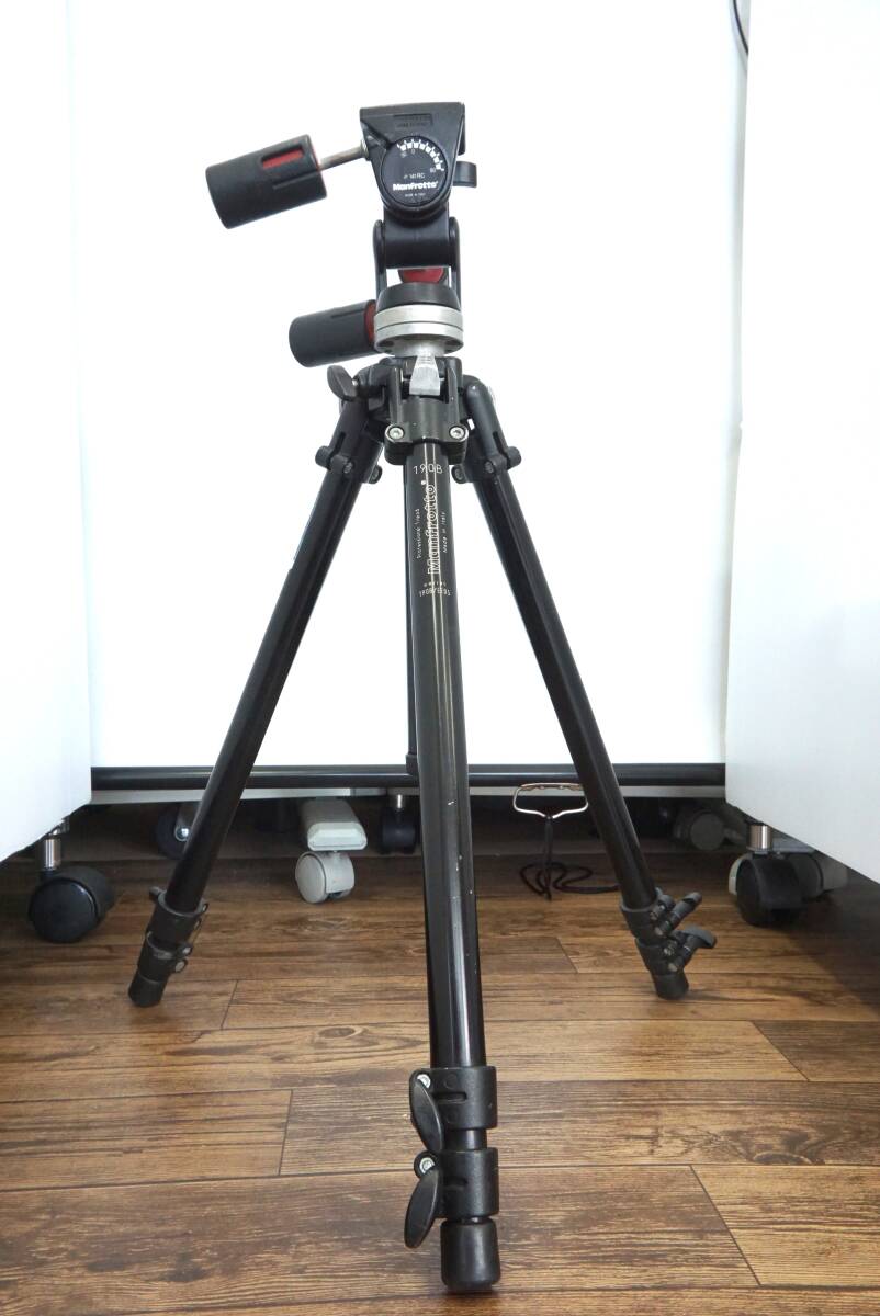 ○Manfrotto マンフロット190B 3段三脚 /雲台141　ジャンク品
