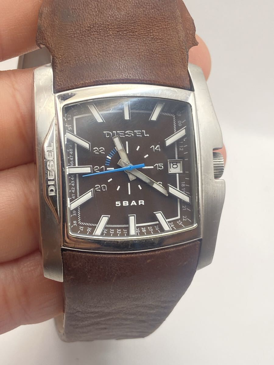 #107 DIESEL DZ1179 ディーゼル メンズ腕時計 ブラウン文字盤 レザーベルト 5BAR デイト表示 41mm スクエアケース ステンレス USED