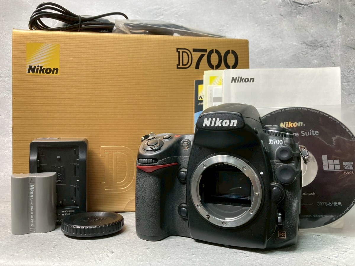 Nikon ニコン D700 ボディ デジタル一眼レフカメラ 元箱付属 #35