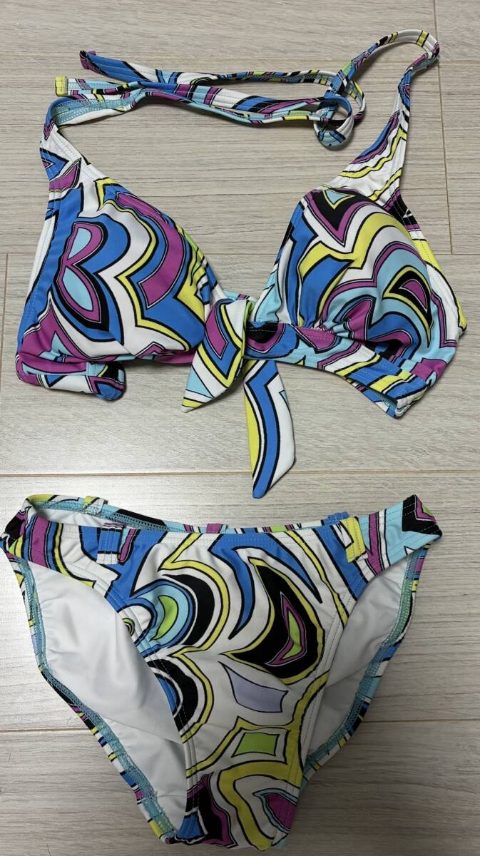 【 ビキニ 水着】サイズ9M