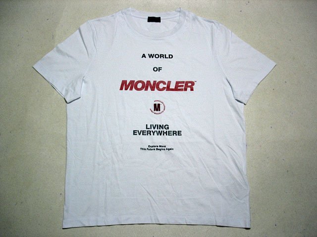 ★新品本物【モンクレール・MONCLER】洒脱な文字配列のレタード！1枚で着てもサマになる半袖Tシャツwhite白ホワイトL~/A WORLD OF MONCLER