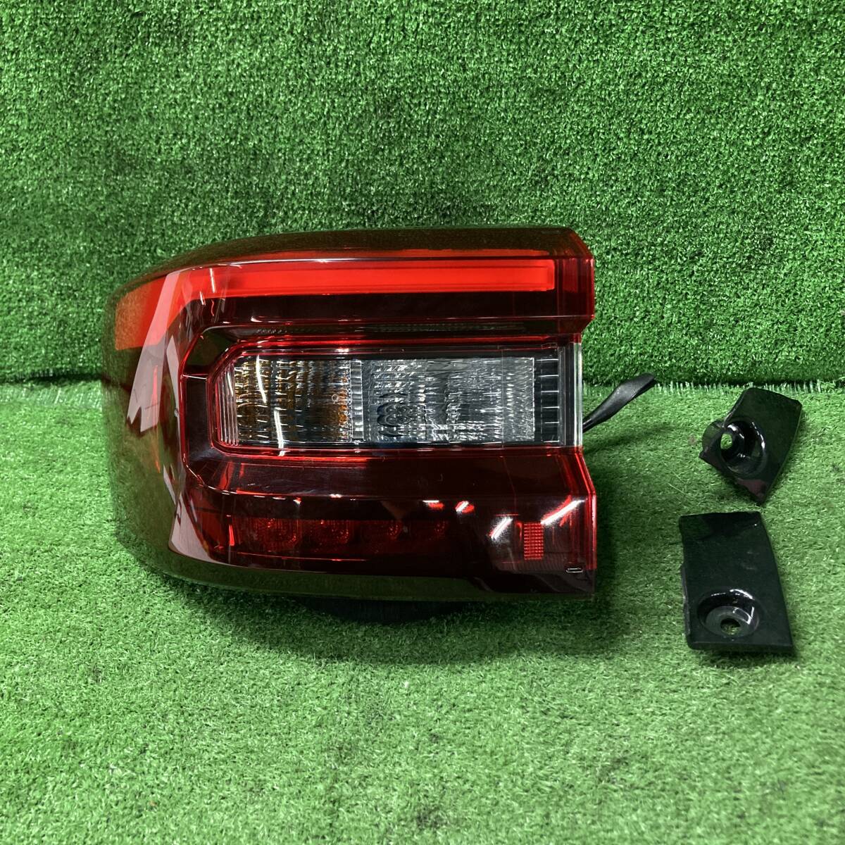 ライズ G A202A 左 テールランプ テールライト ICHIKOH D248 LED ジャンク(A1063)