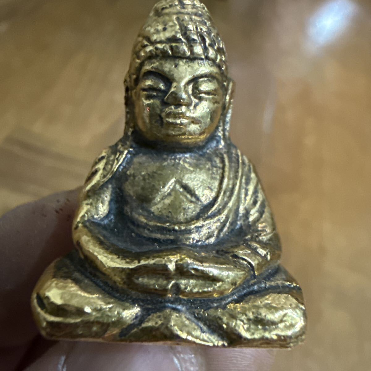 仏像 銅製 釈迦如来 懐中仏 豆仏 仏教美術 オブジェ 極細工 縁起物 仏様 開運