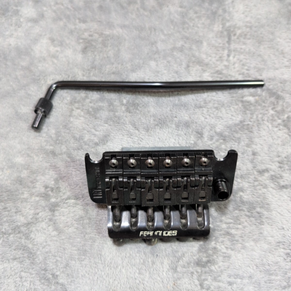 FERNANDES フェルナンデス HEAD CRASHER FRT-4B フロイドローズ タイプ トレモロ