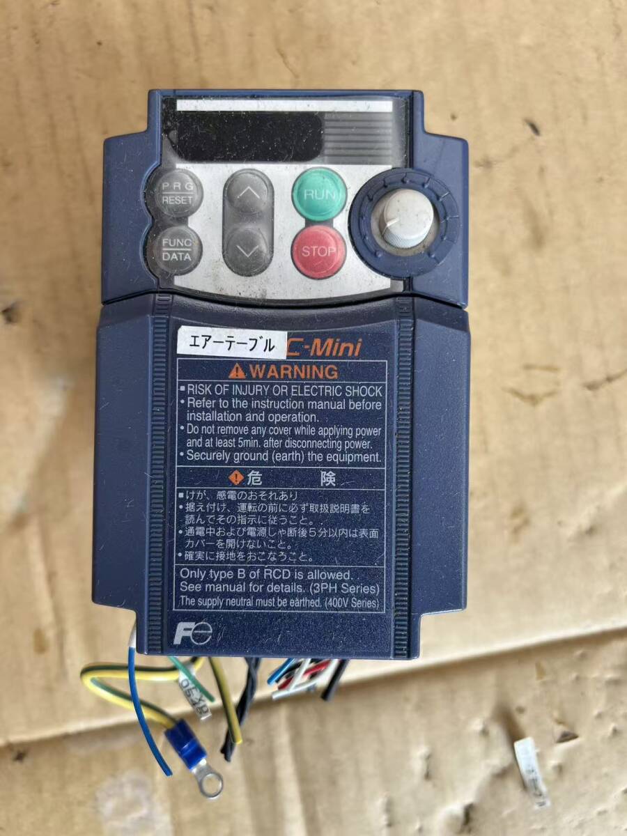 秋田発　Fuji Electric 富士電機 FRENIC-Mini コンパクト形インバータ FRN0.2C1S-2J 50/60Hz　②