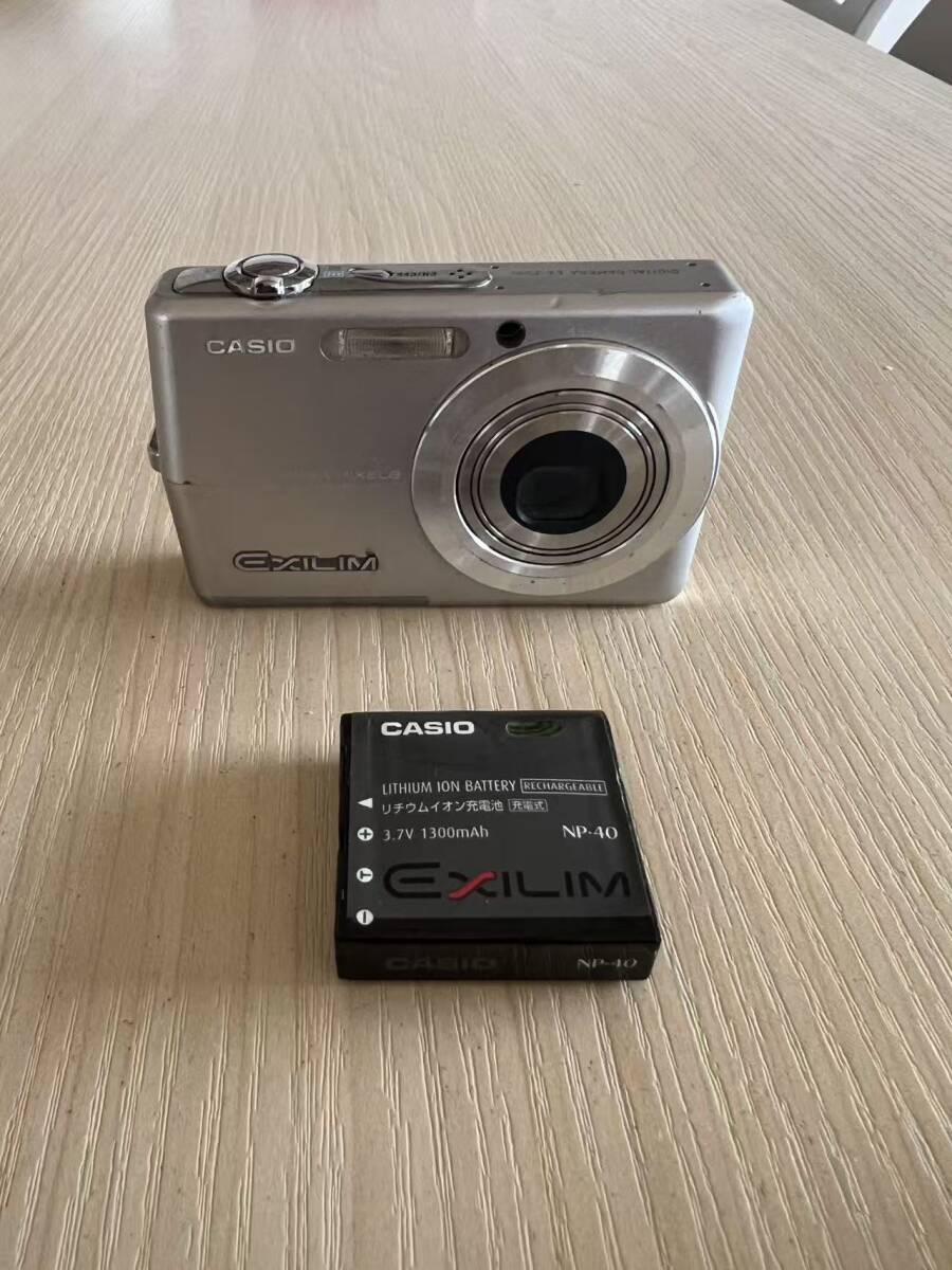 秋田発　CASIO カシオ EXILIM EX-Z500 コンパクトデジタルカメラ　現状渡します
