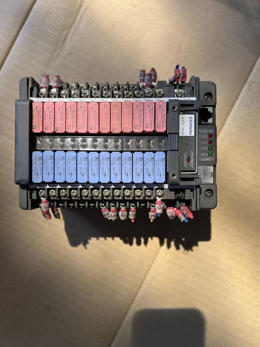 秋田発　中古 Fuji Electric NB1-P24-AC/Z004