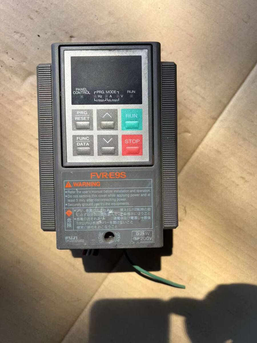 秋田発 Fuji Electric 富士電機 FRENIC-Mini コンパクト形インバータ FRN0.2E9S-2 50/60Hz　0.57KVA　5.17　7