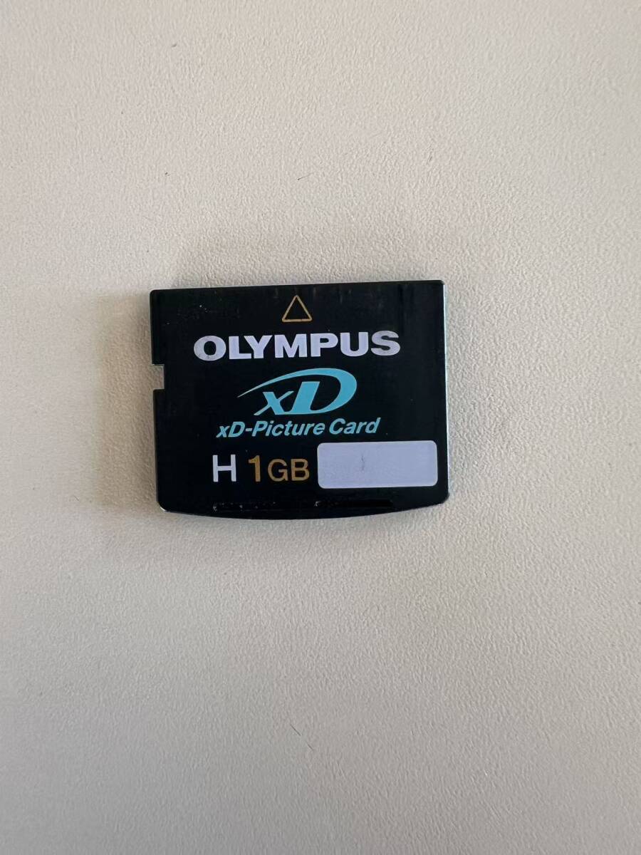 秋田発　オリンパス OLYMPUS　H1GB　 Xdピクチャーカード　動作確認済み