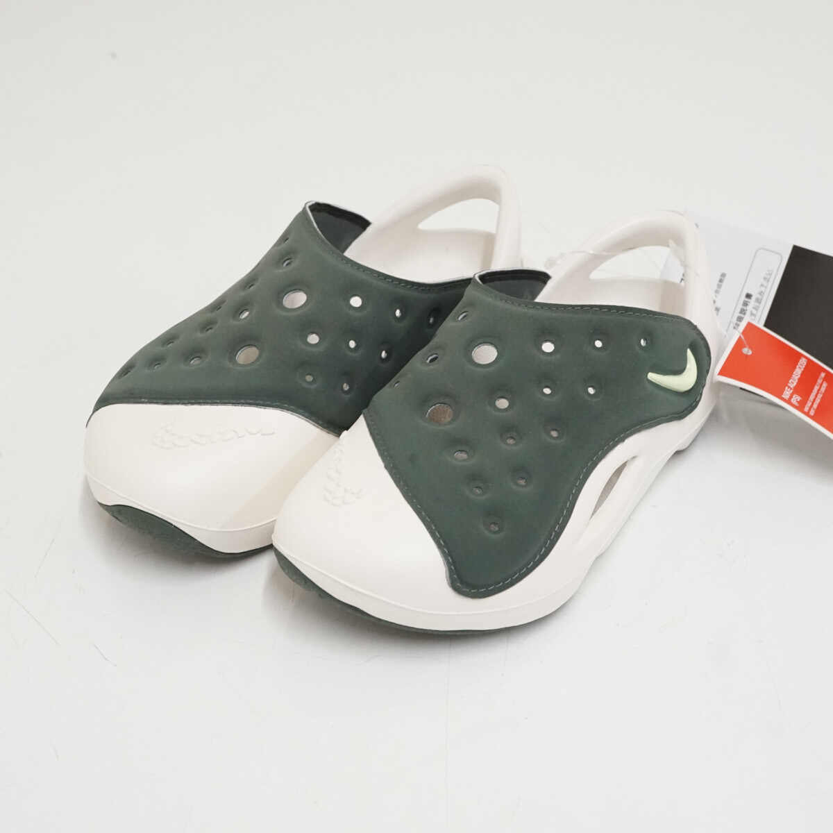 【未使用】NIKE ナイキ キッズ サンダル アクアスウッシュ FN0876-301 子ども ビンテージグリーン 18cm X9882