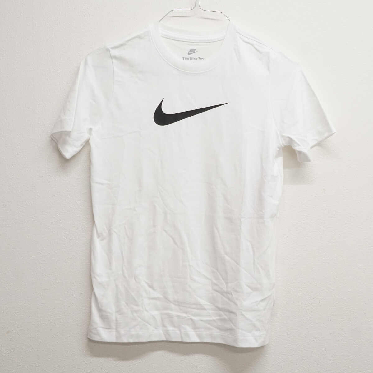 【新品】NIKE ナイキ キッズ Tシャツ ホワイト 160(L) DV2572-100 ロゴプリント トップス X9818