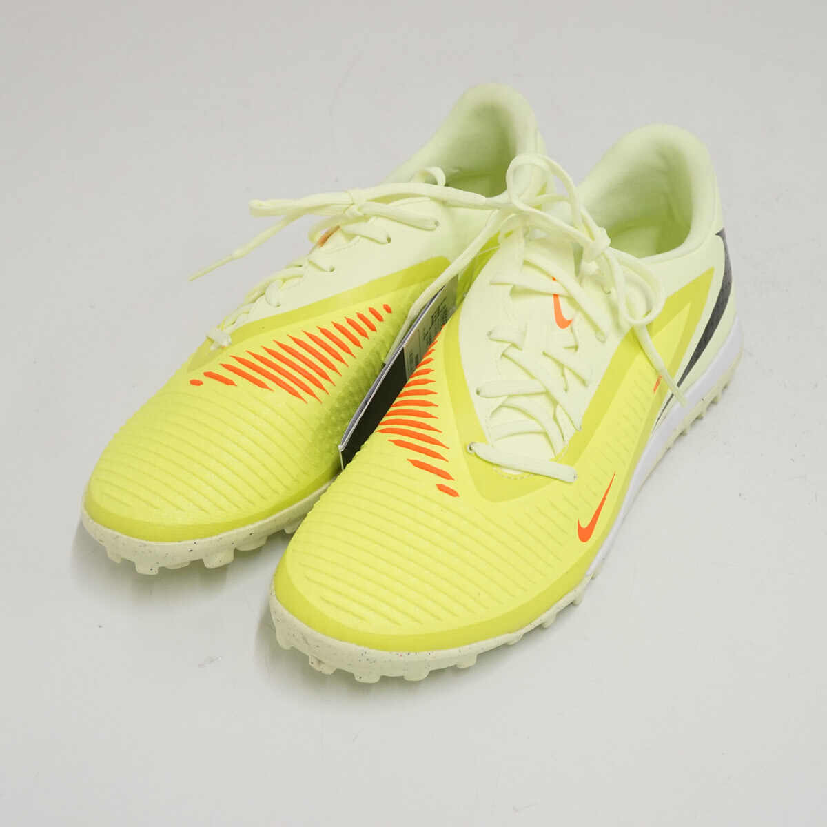 【新品】 NIKE ナイキ サッカー トレーニングシューズ フロントム6 LOW アカデミー 27.0cm イエロー HQ2325-800 スポーツ X9466