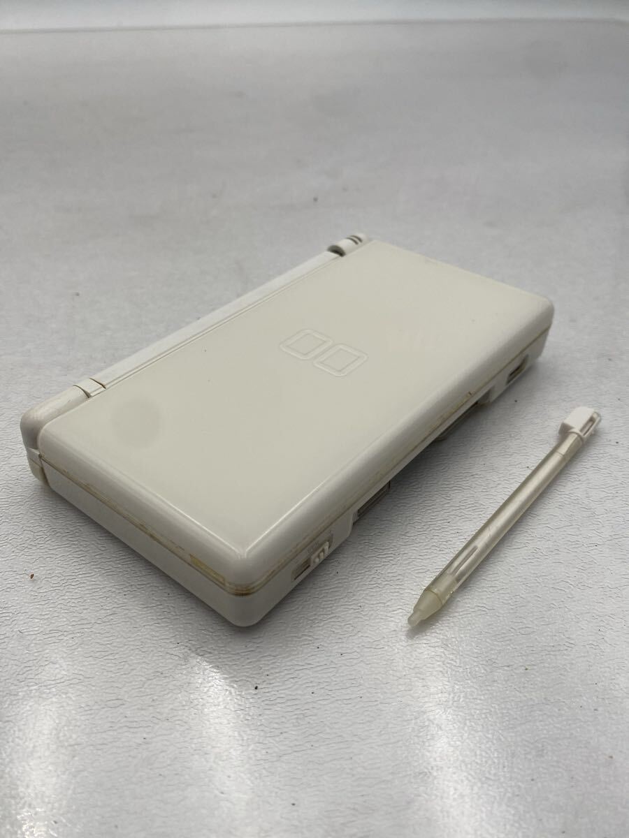 Y【500円スタート】Nintendo DS Lite USG-001 クリスタルホワイト 任天堂 ニンテンドー タッチペン 本体のみ 初期化済み ジャンク品