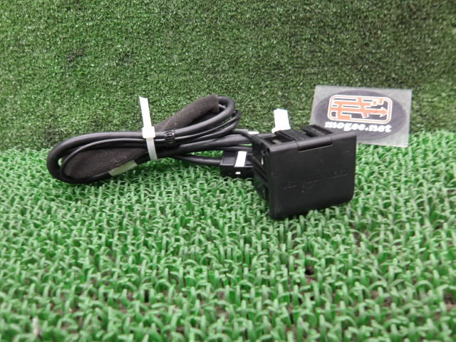 1GF2013 BDB3)) スズキ スペーシア MK32S 前期型 カスタムXS 純正 USB/HDMIケーブル