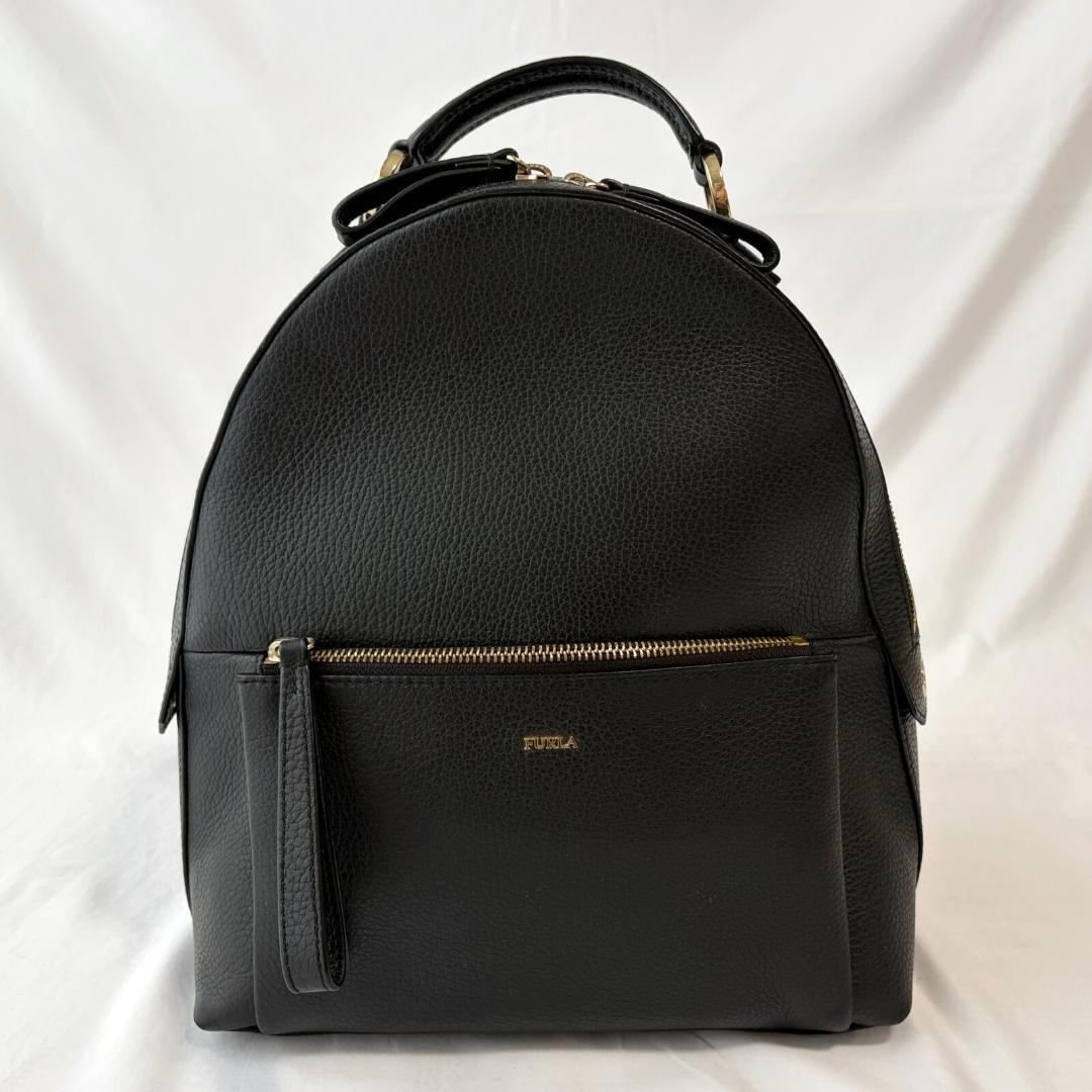 ＜美品!!＞■FURLA フルラ リュック バックパック レザー 本革 エレガント 普段使い お洒落 ブラック 黒 管:2606052