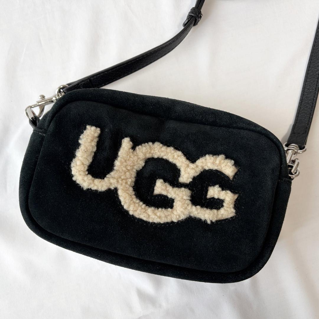 ＜良品!!＞■UGG アグ クロスボディバッグ ショルダーバッグ 斜めがけ スエード お洒落 普段使い ブラック 管:2605155