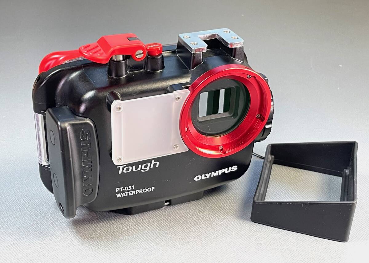「美品」OLYMPUS オリンパス 防水プロテクター PT-051 タフシリーズ TG-610 / TG-810専用 40m防水カメラケース