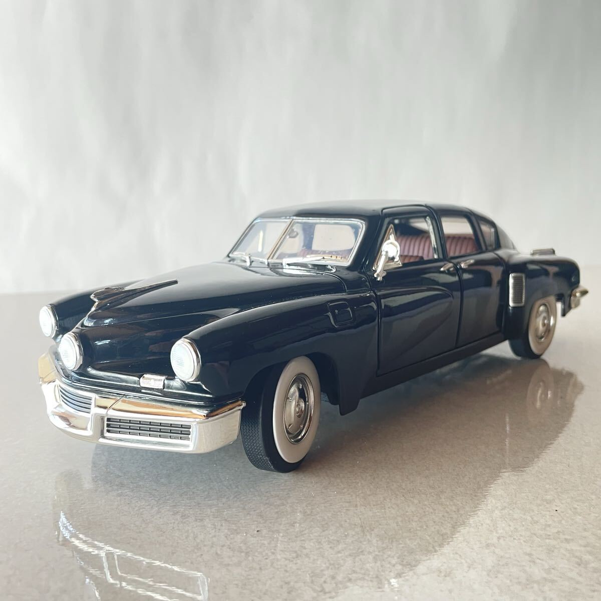 【中古】ダンバリーミント 1/18 1948 Tucker タッカー No.92268 美品 Danbury Mint