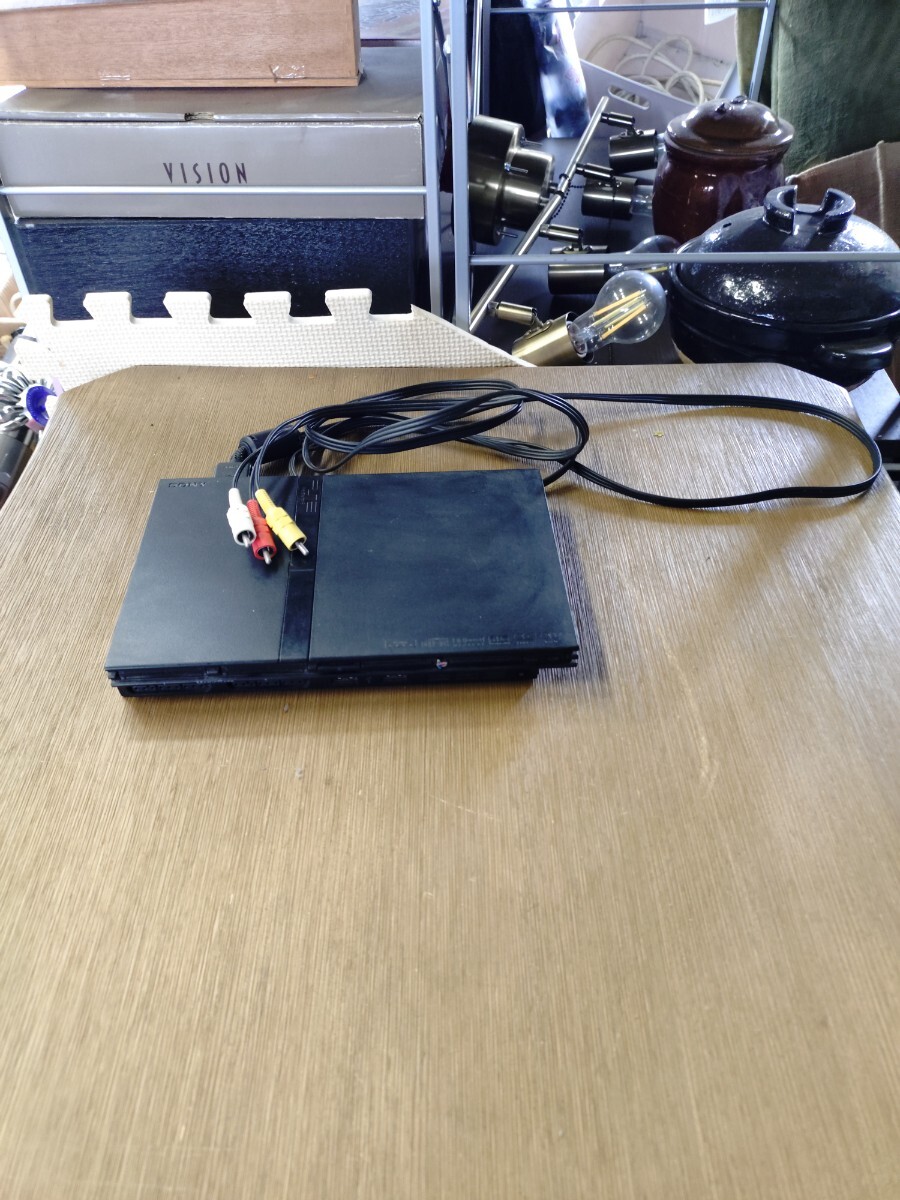 SONY PlayStation2　　　　　　　　薄型モデルSCPH-70000 電源コード無し PS2