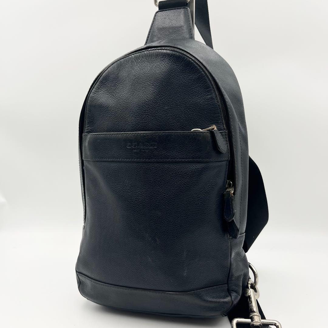 COACH コーチ ボディバッグ ショルダーバッグ サコッシュ 斜め掛け 肩掛け ビジネス ネイビー 紺 シボ革 レザー 鞄 ロゴ型押し