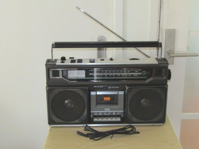 ◎昭和レトロ　ビクター　AM/FM　スレテオラジカセ　RC-636　ジャンク◎