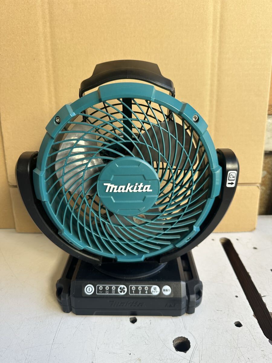 (M) makita マキタ 充電式ファン CF102D 18V 19年製 稼働OK 中古品