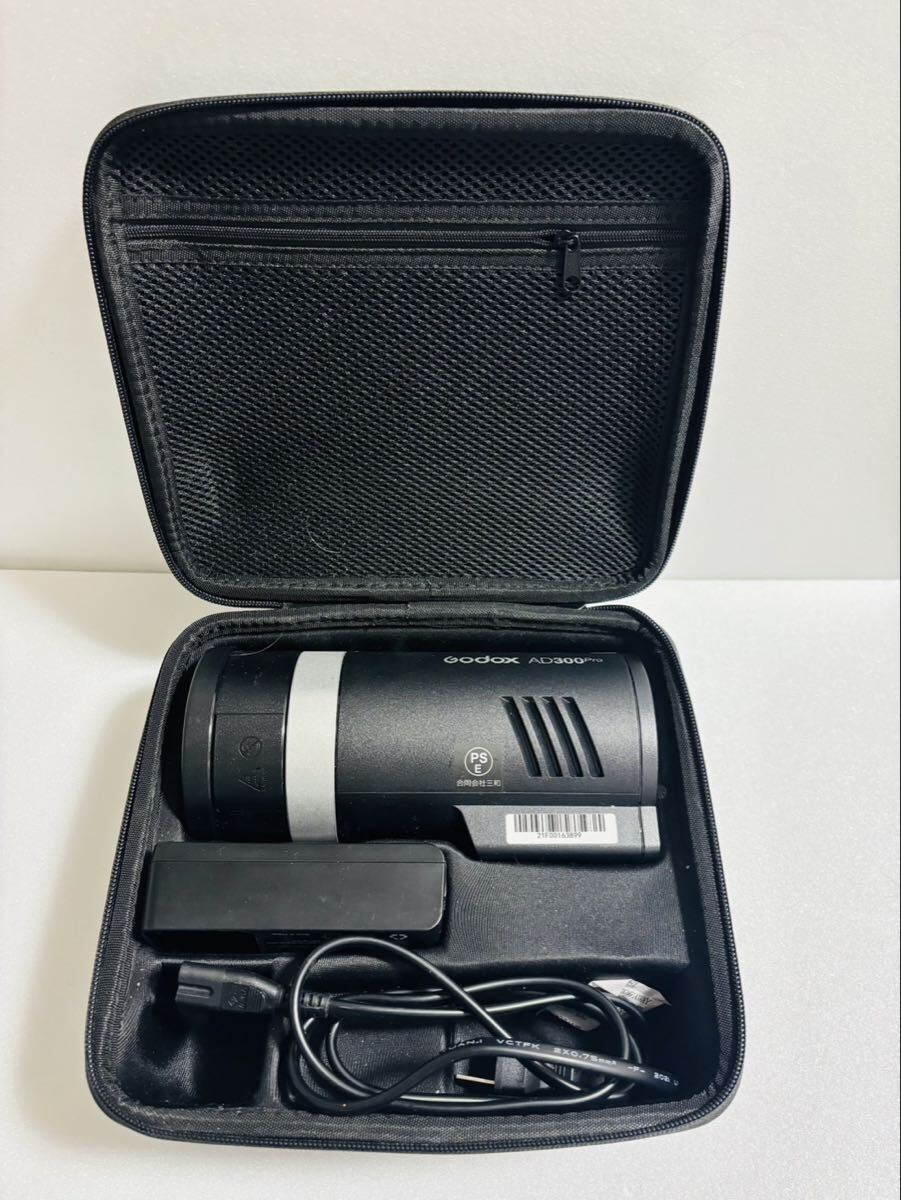 10 GODOX AD300 PRO ストロボ カメラ周辺機器 中古品 現状品 動作未確認為ジャンク品扱い