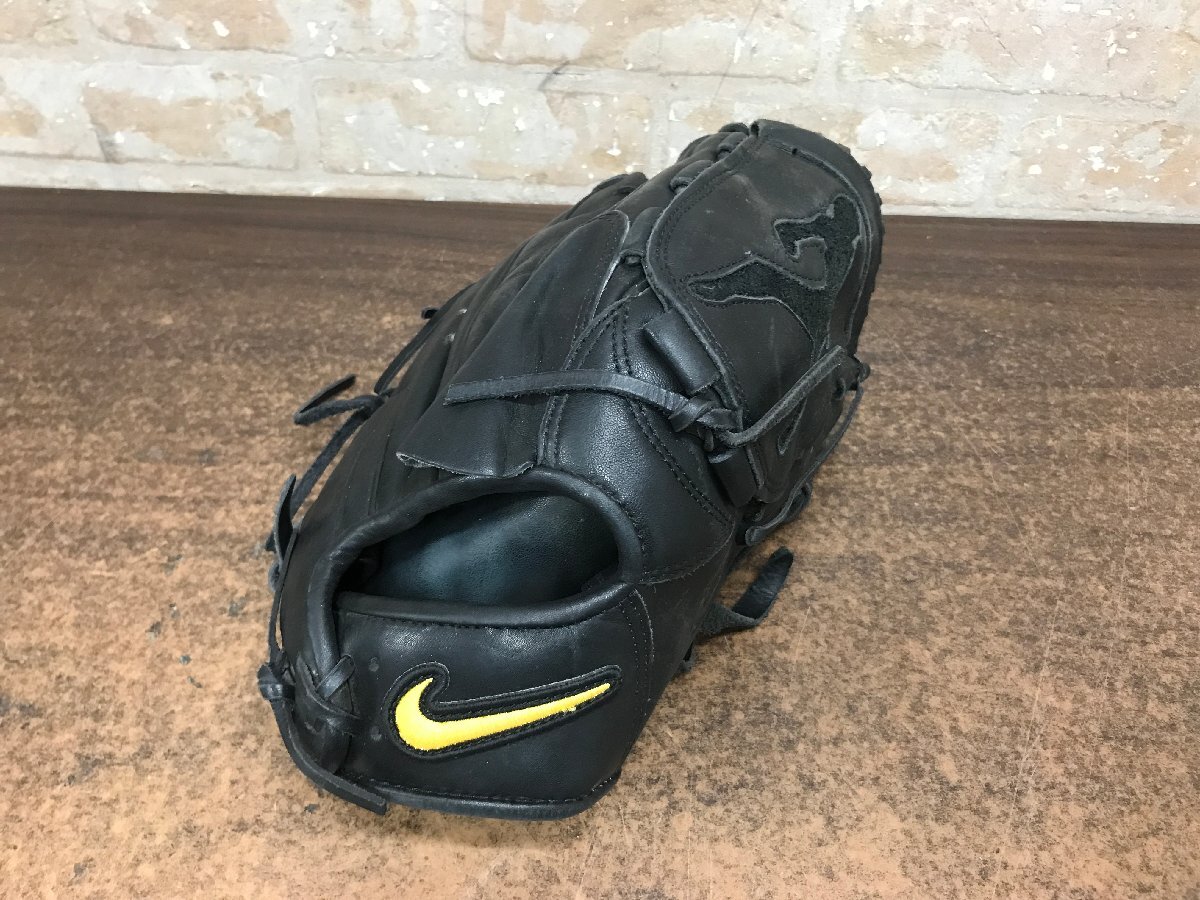 ☆中古品☆　NIKE ナイキ　SIGNATURE MODEL　グローブ