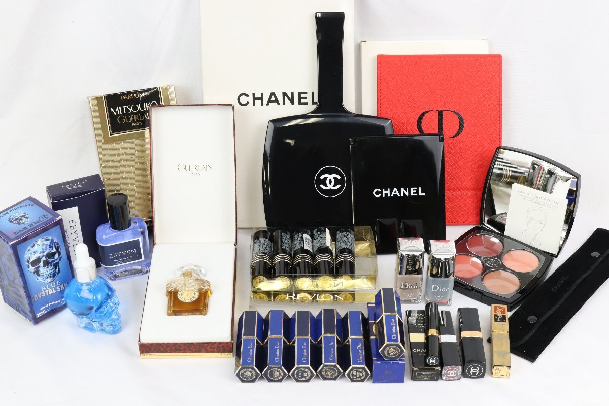 口紅 香水 化粧品 鏡 等 まとめて 大量 シャネル ディオール レブロン など 957 タンドレス CHANEL Dior YSL 未使用品多数有 【彩irodori】
