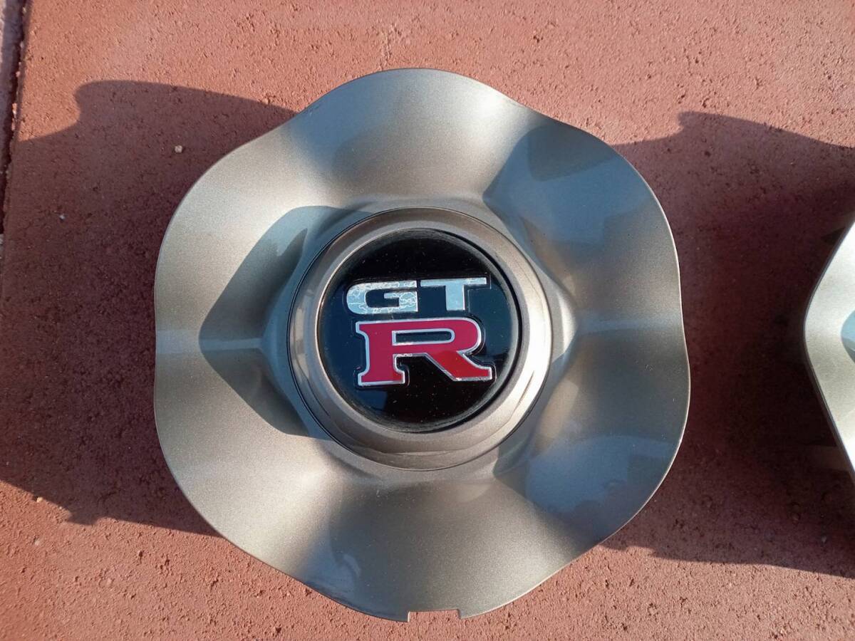 R34GTR ホイールセンターキャップ　4個セット