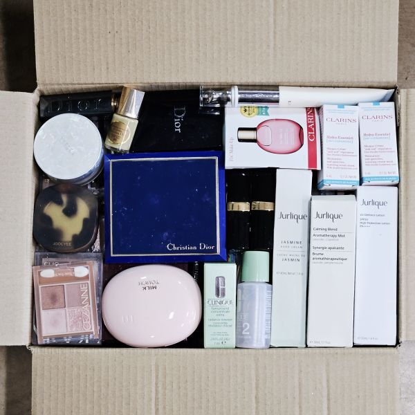 ③【約4.8kg】CHANELシャネルDiorディオール韓国コスメデパコスプチプラメイクブランド化粧品等80サイズ1箱まとめ売り大量セット