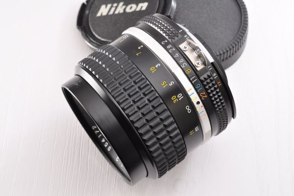 Nikon Ai-S NIKKOR 85mm F2　85/1:2　ニコン　AISニッコール　MFレンズ　#2932