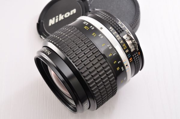 Nikon Ai-S NIKKOR 35mm F1.4　35/1:1.4　ニコン　AISニッコール　MFレンズ　#2948