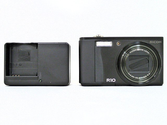 N【大関質店】 ジャンク デジタルカメラ RICOH リコー R10