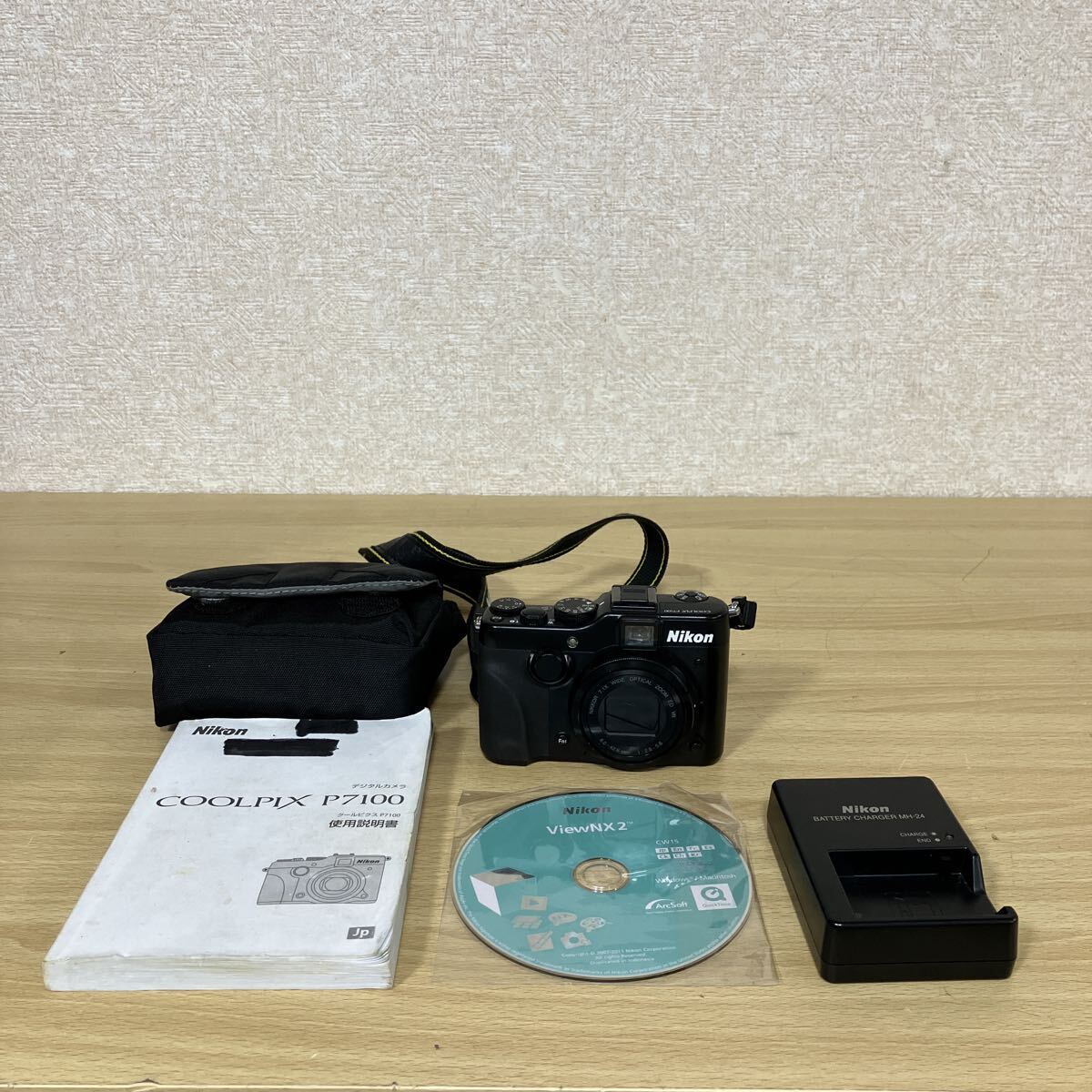 Nikon ニコン COOLPIX P7100 レンズ NIKKOR 7.1X WIDE OPTICAL ZOOM ED VR 6.0-42.6mm 1:2.8-5.6 コンパクトデジタルカメラ 6 サ ス 2251