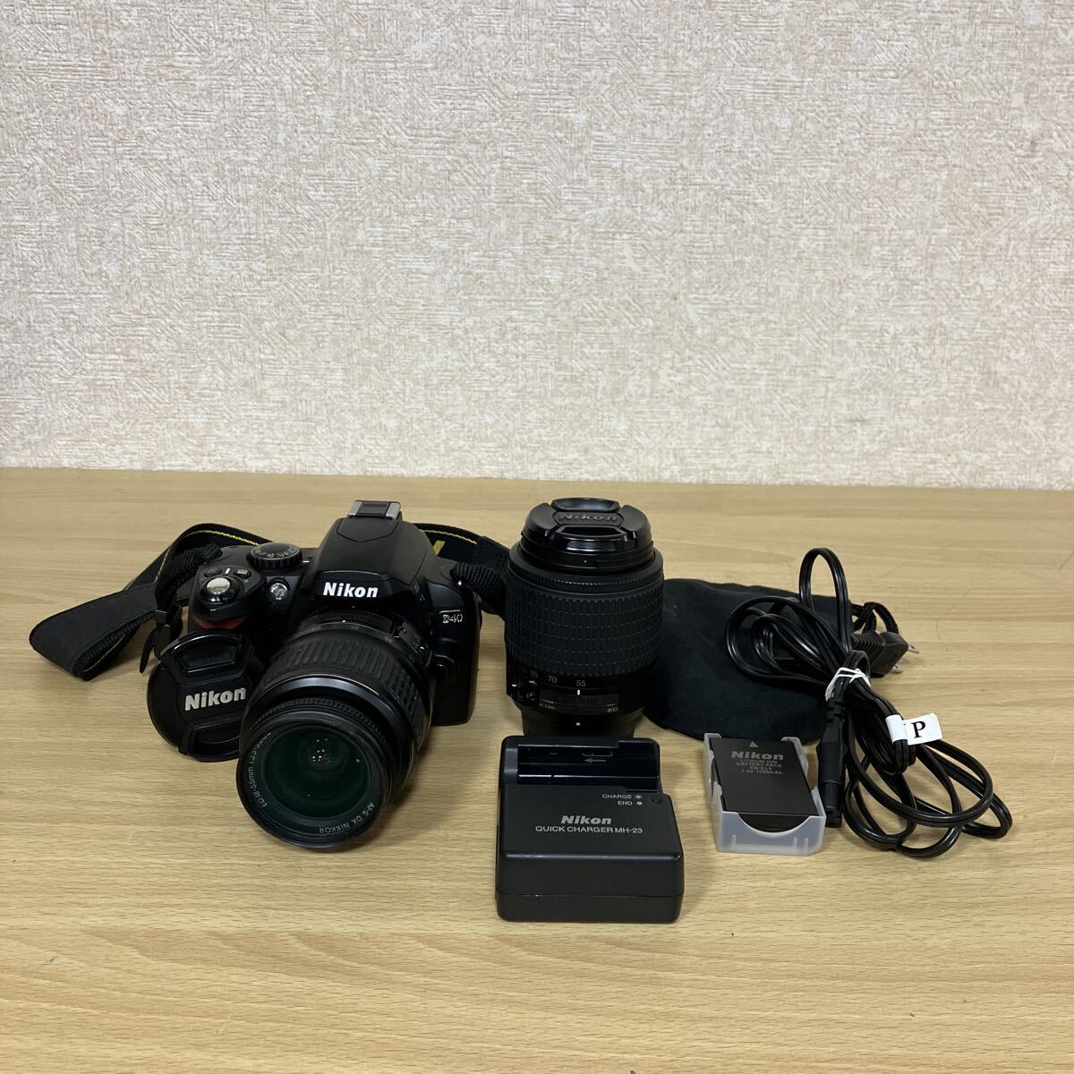 Nikon ニコン D40 レンズ Nikon AF-S DX NIKKOR ED 18-55mm 1:3.5-5.6GⅡ 55-200mm 1:4-5.6G デジタル一眼レフカメラ 6 サ ス 2253