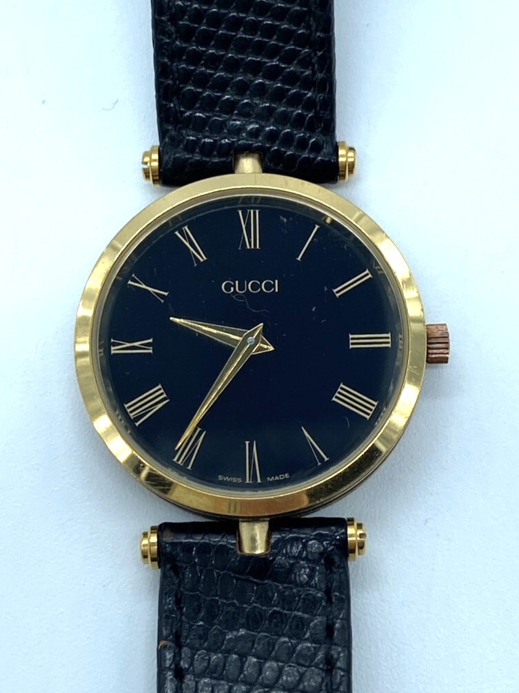 【26410】不動品 GUCCI グッチ シェリーライン 腕時計 メンズ レディース ウォッチ QZ クォーツ SS ブラック文字盤