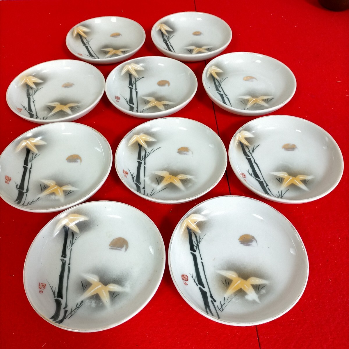 ● 小皿　 和食器　 レトロ　 皿●Ｔ-2