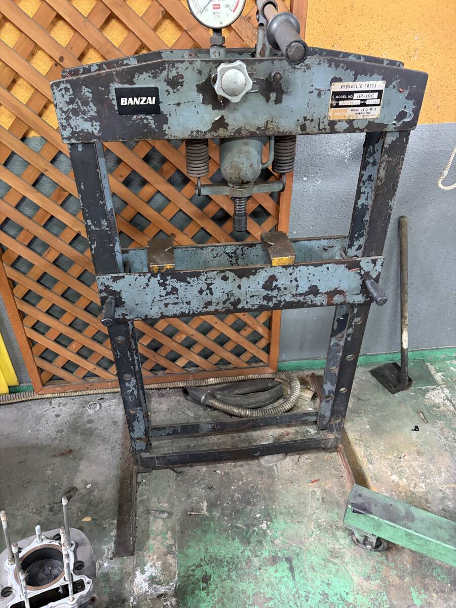BANZAI 油圧プレス 門型プレス機 メーター付き 卓上式 手動式ショッププレス 自動車メンテナンス 整備 歪み修正 