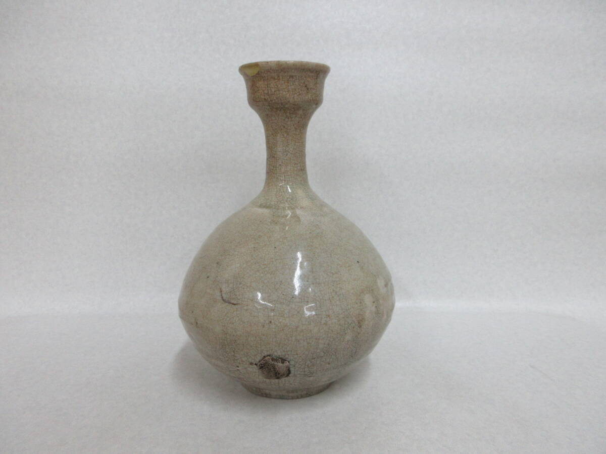 Ｔ５１２３　李朝　１８世紀　粉青沙器　粉引瓶　高２３．５ｃｍ